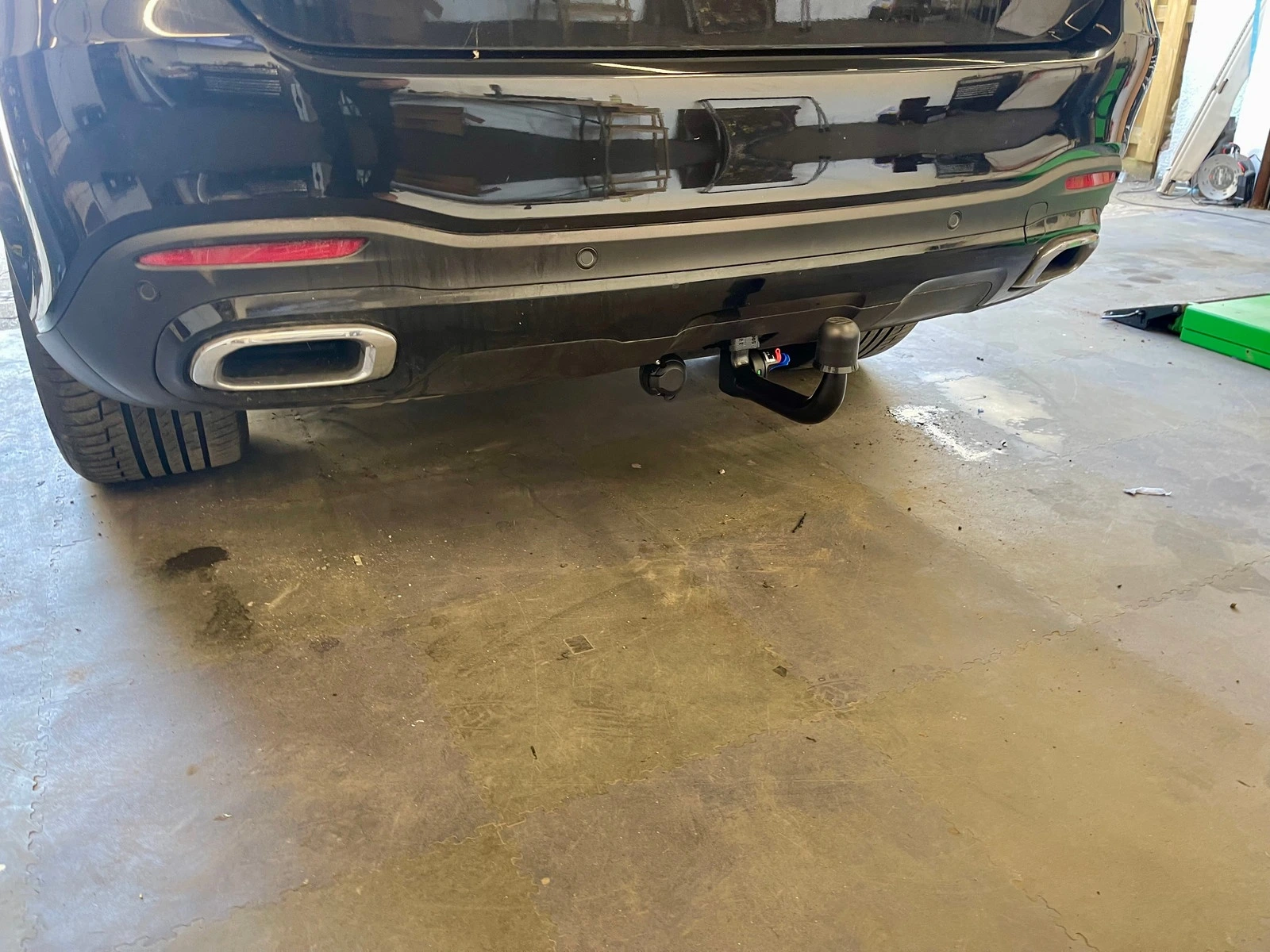 Mercedes GLS with a detachable towbar and 13-pin dedicated electrics fitted by South Devon Towbars